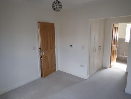 5 bedroom detached house to rent - Photo 5