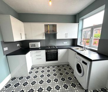 2 bedroom terraced house to rent - Photo 4