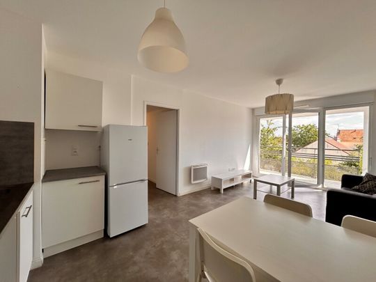 Location Appartement 3 pièces 59m² CORBEIL ESSONNES 91100 - Photo 1