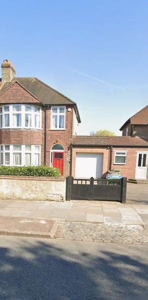 House share to rent - Photo 1