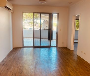 Furnished or Unfurnished 1 Bed City Apartment - Photo 1