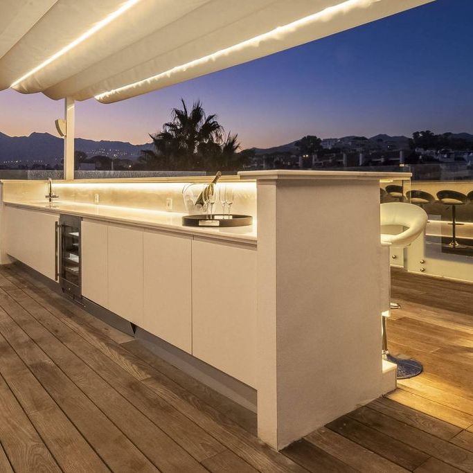 6 bedroom luxury Villa for rent in Marbella Del Este, Spain - Photo 1