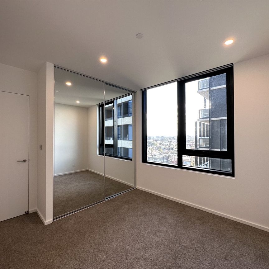 1006/408 Spencer Street - Photo 1