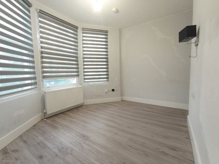 3 Bed Flat, Stuart Crescent, N22 - Photo 3