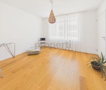 Lichtdurchflutete 4.5-Zimmer-Wohnung mit aussergewöhnlichem Raumgefühl - Foto 1