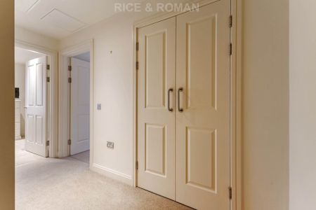 1 Bedroom Apartment, Hampshire Lakes – Yateley - Photo 5