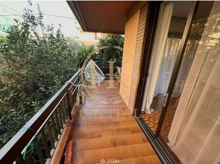 Διαμέρισμα για ενοικίαση Κέντρο (Βούλα) - Photo 4