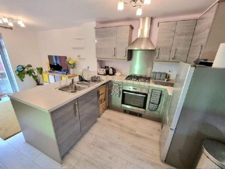 2 bedroom terraced house to rent - Photo 5