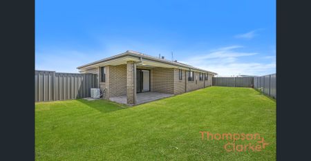 Brand-new luxury residence! - Photo 5