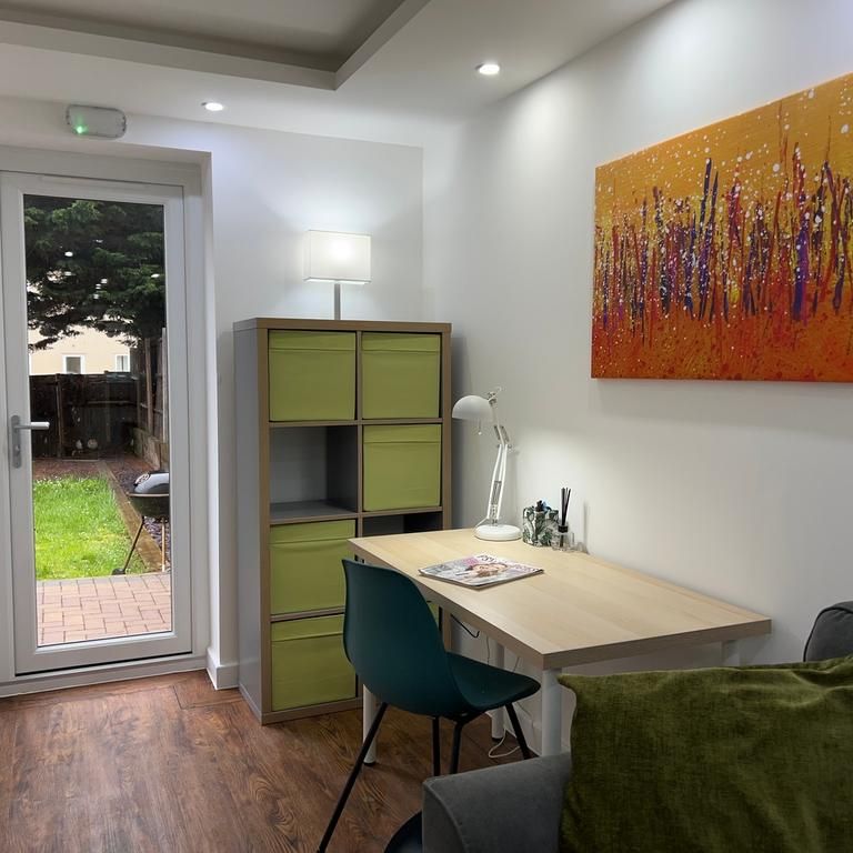 1 bedroom in a house share to rent - Photo 1