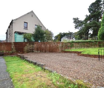4 bedroom semi-detached house to rent - Photo 6