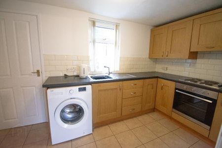16 Douglas Terrace, Ballymena, BT42 3AP - Photo 4