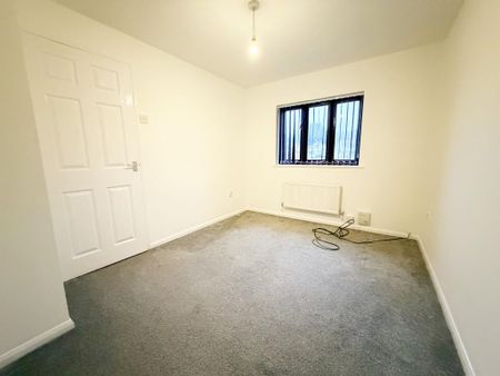 3 bedroom terraced house to rent - Photo 2