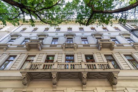 Kiadó újszerű állapotú lakás - Budapest VI. kerület - Photo 2