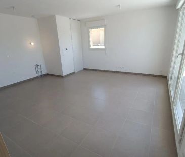 Appartement à louer 3 pièces 64.95m² - Photo 1