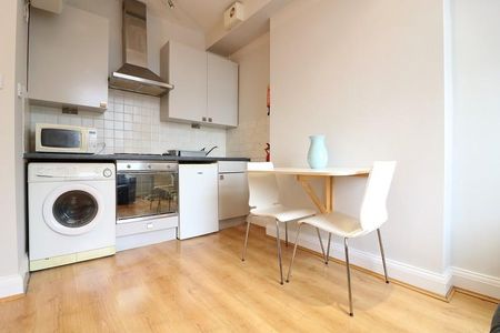 1 bedroom flat to rent - Photo 4