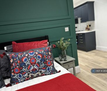 Studio to rent - Photo 3