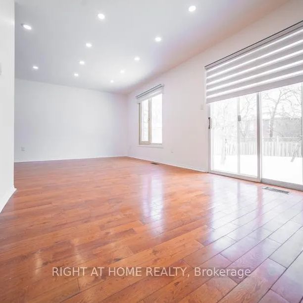 3932 RUSHTON CRESCENT - Photo 1