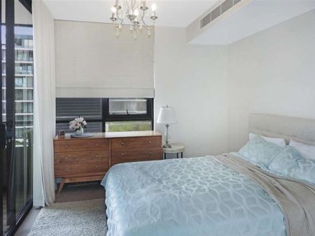 Modern 2-Bedroom Apartment in the Heart of Putney Hill - Photo 4