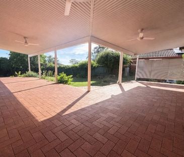 Idyllic Spacious Family Home - Photo 5