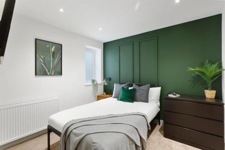 1 bedroom in a house share to rent - Photo 4