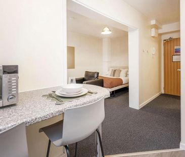 Studio to rent - Photo 5