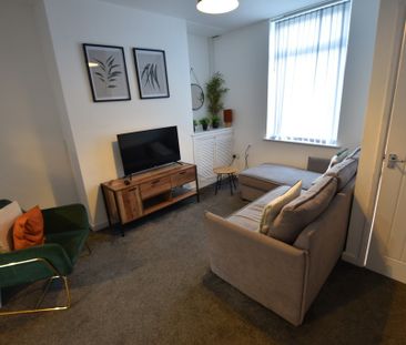 Parkhouse Street, Openshaw, Manchester - Photo 1