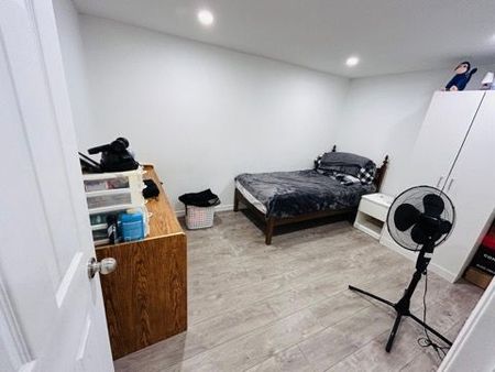 For Lease - 2768 Dundas Street Unit# bsmt, Toronto, Ontario - Photo 2