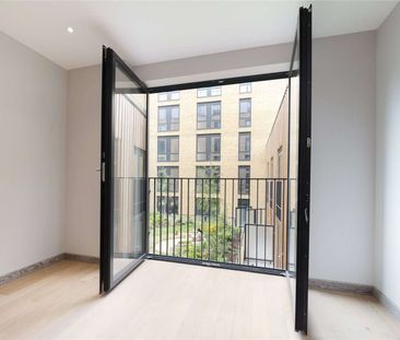A fantastic studio apartment in the highly sought after Ram Quarter... - Photo 3