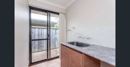 42 Valinco Avenue, Ellenbrook, WA 6069 - Photo 5