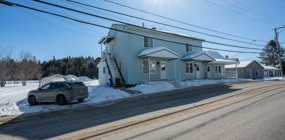 BEAU 4 1/2 - LIBRE IMMÉDIATEMENT - Photo 2