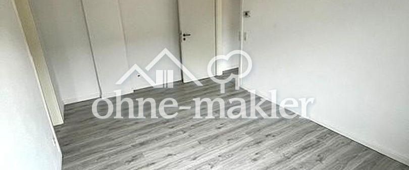 Renovierte 2 Zimmer Wohnung - Küche, Diele + Bad - zentrale Lage - guter ÖPNV-Anschluß - Foto 1