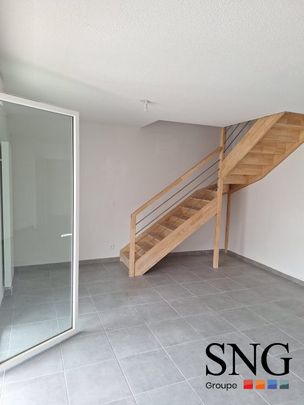 T4 duplex avec balcon + 2 pkgs sous sol - Photo 1