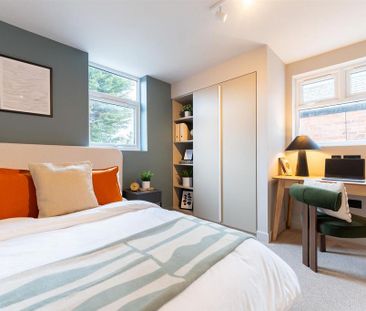 1 bedroom in a house share to rent - Photo 2