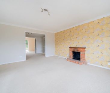 3 bedroom detached bungalow to rent - Photo 4