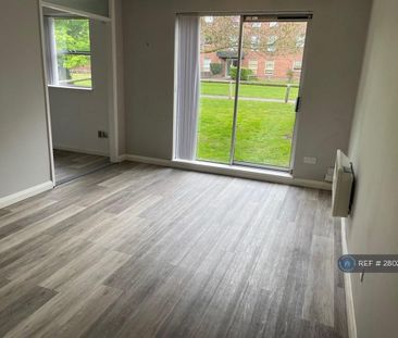 1 bedroom flat to rent - Photo 6