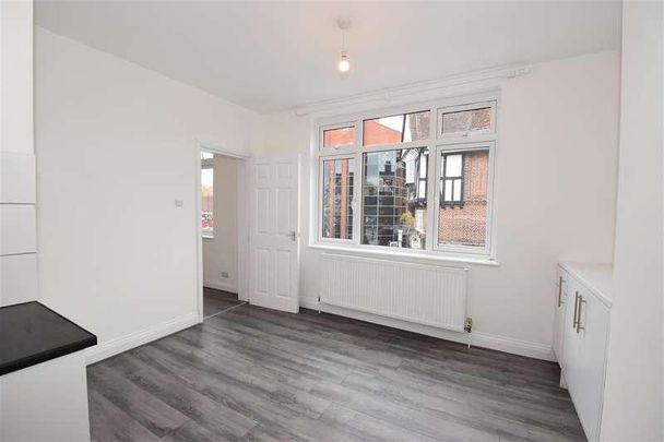 Whytecliffe Road South, Purley, CR8 - Photo 1