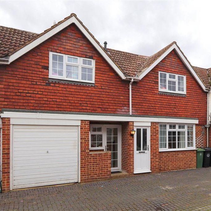 2 bedroom terraced house to rent - Photo 1