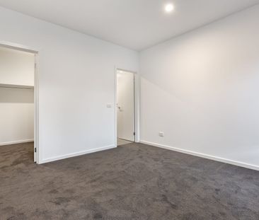 PREMIUM STREET-FRONT TOWNHOME IN THE HEART OF NOBLE PARK NORTH - Al... - Photo 2