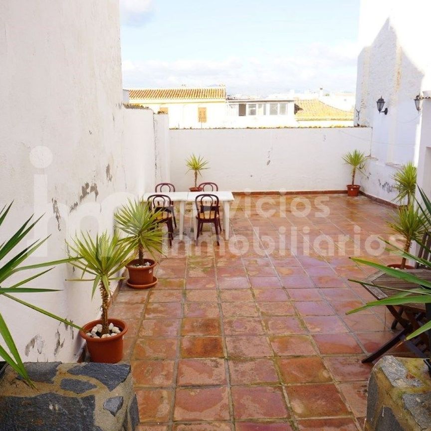 Alquiler de casa o chalet independiente en Norte - Barrio del Pilar - El Reñidero - Photo 1