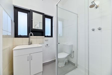 1&2/527 Warrigal Road, Ashwood VIC 3147 - Studio For Rent | Domain - Photo 5