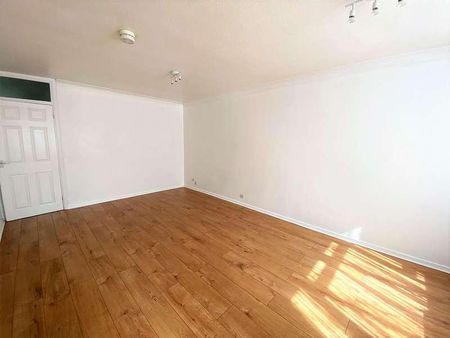 Black Horse Parade, Eastcote, HA5 - Photo 5