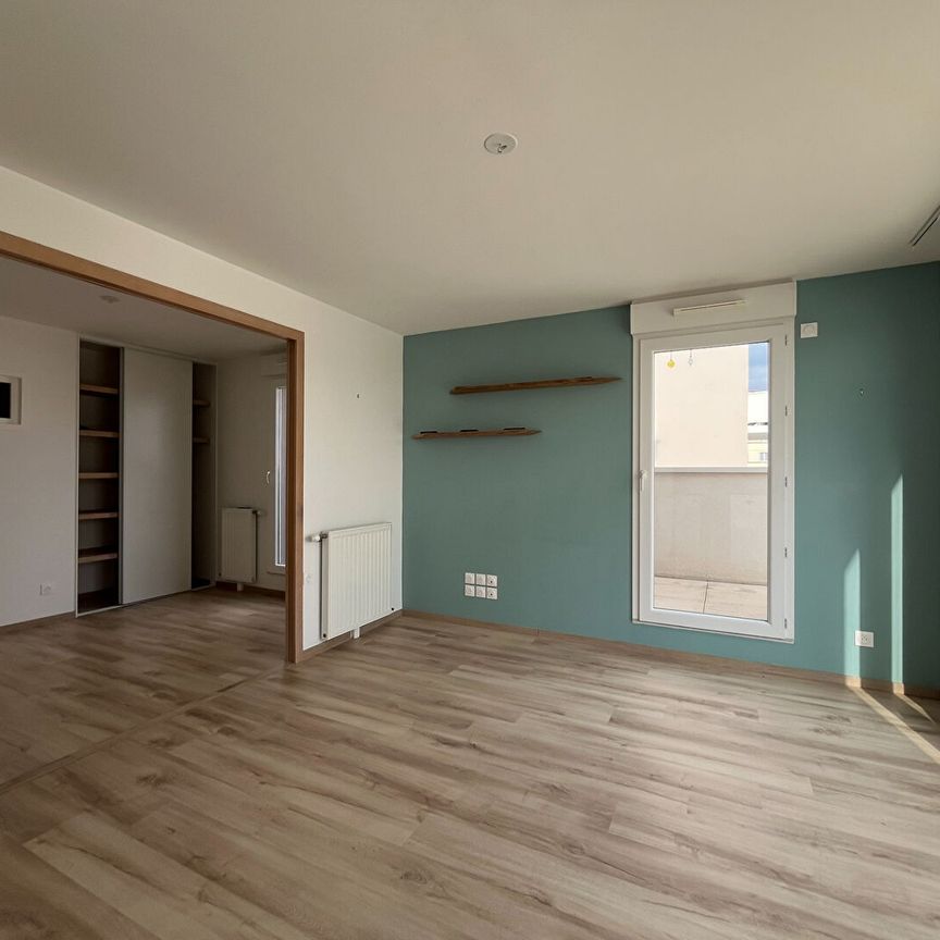 Location Appartement 3 pièces 75m² - Photo 1