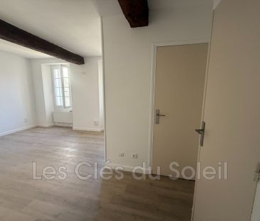 Location Appartement 1 pièce 29m² LA VALETTE DU VAR 83160 - Photo 2