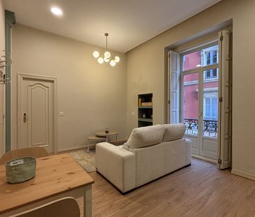 Piso de alquiler en Gijón - Calle Langreo, 2, Barrio del Centro - Photo 2