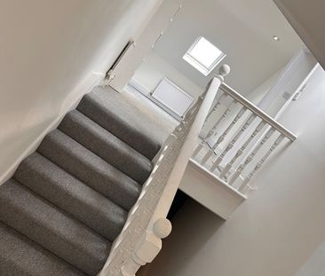 2 Bed Maisonette, Red Post Hill, SE24 - Photo 4