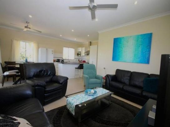 Charming Family Home in Cooroy - Photo 1