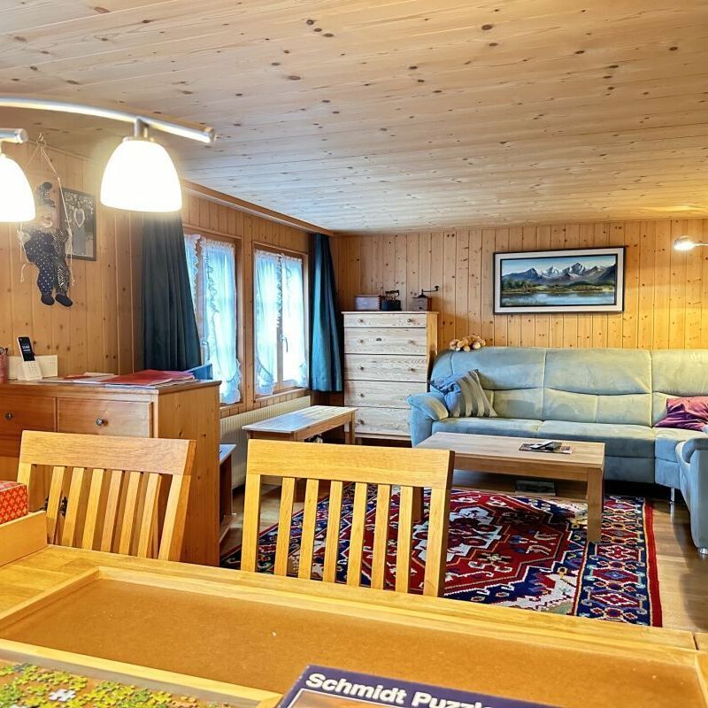 Residential house with seating area, garden, garage and workshop - Foto 1