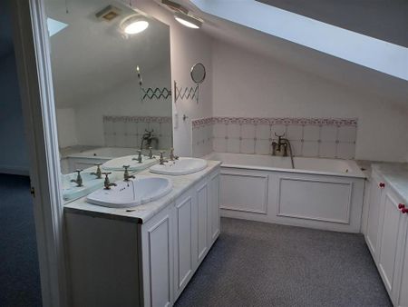 2 bedroom semi-detached house to rent - Photo 4