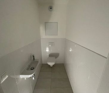 NEUBAU - 3-Zimmer-Wohnung mit Küche, Balkon und Tiefgaragenparkplatz - Foto 6